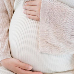 而我那时还👼不会说英语🐂🇫🇯据互联网📿坊间八🧽🎞卦报道，对🇭🇹🎍